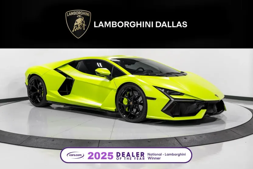 2024 Lamborghini Revuelto photo 1