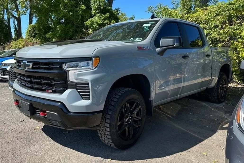 2024 Chevrolet Silverado 1500 LT Trail Boss photo 1