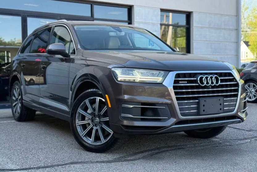 2017 Audi Q7 3.0T Premium Plus photo 1