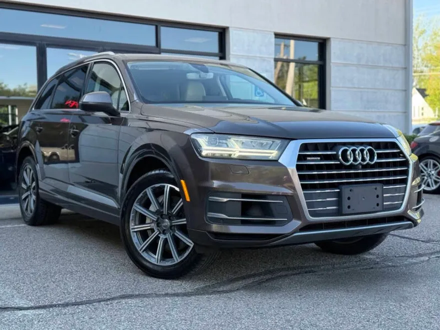 2017 Audi Q7 3.0T Premium Plus photo 1
