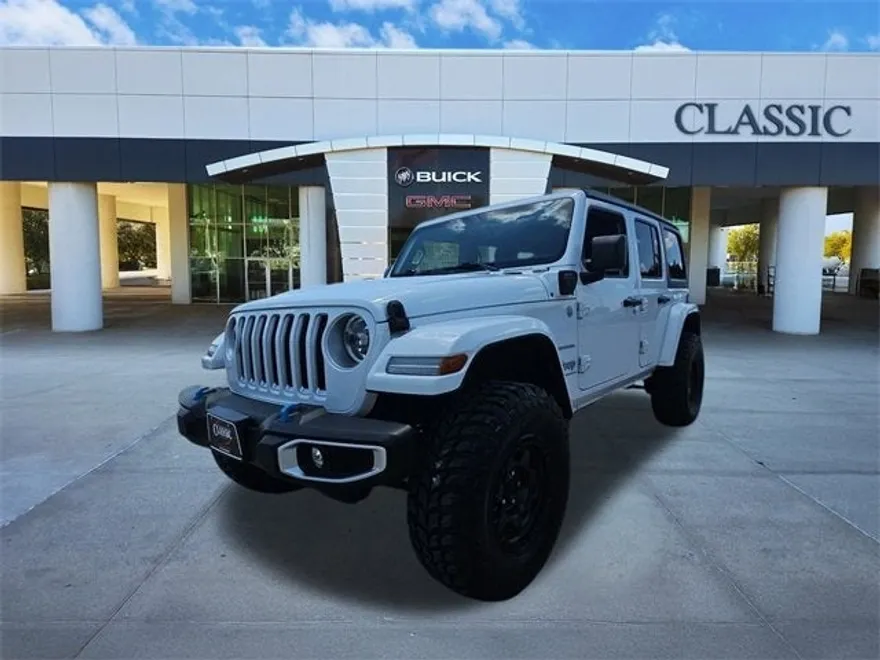 2023 Jeep Wrangler 4xe Sahara photo 1