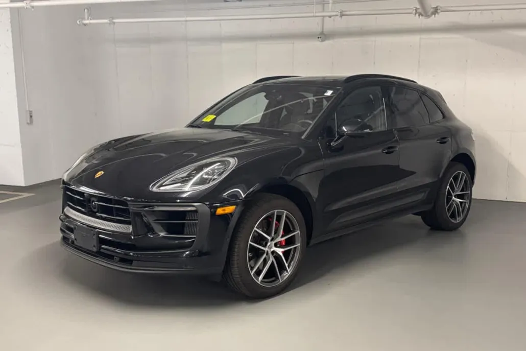 2023 Porsche Macan S photo 1