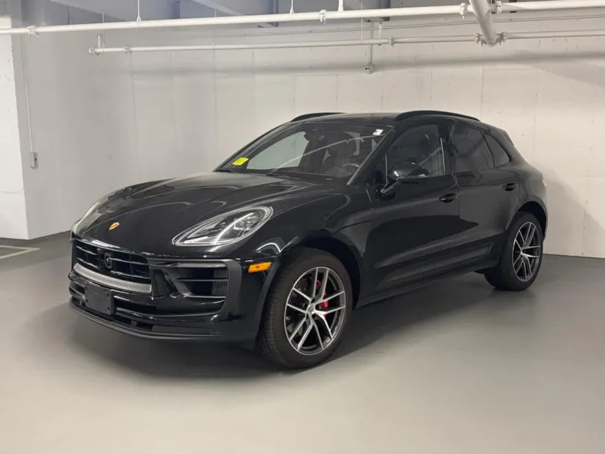 2023 Porsche Macan S photo 1