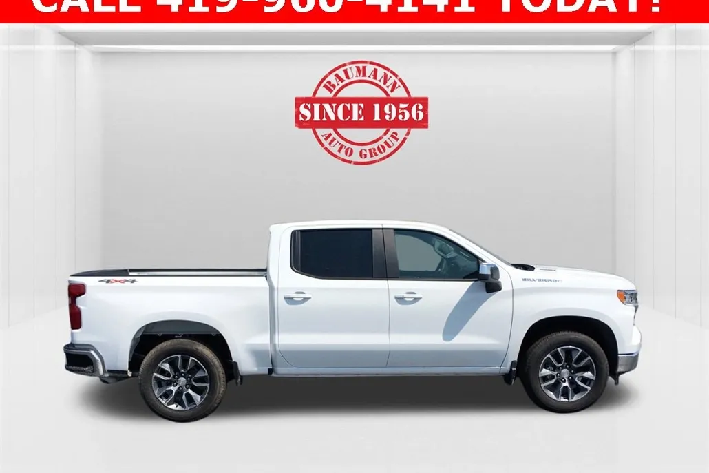 2026 Chevrolet Silverado 1500 LT photo 1