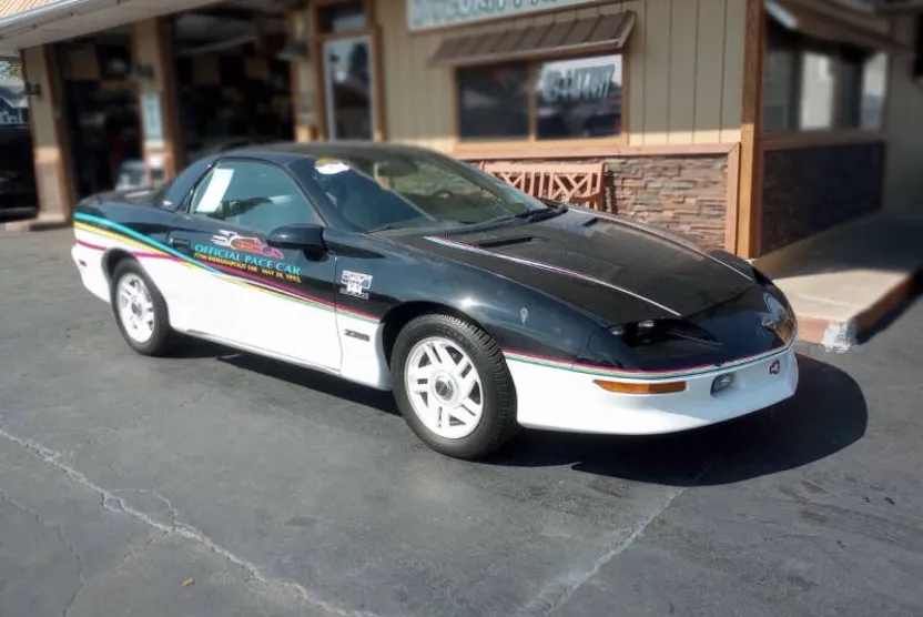 1993 Chevrolet Camaro Z28 photo 1