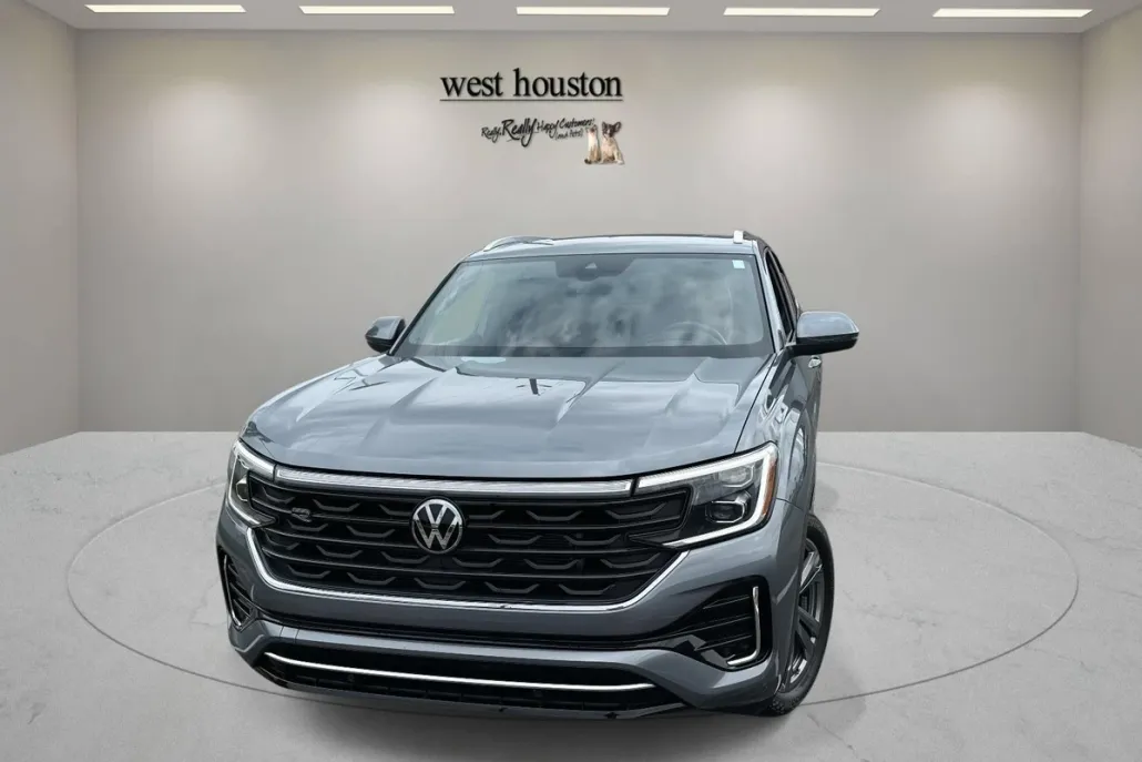 2024 Volkswagen Atlas Cross Sport SEL R-Line photo 1