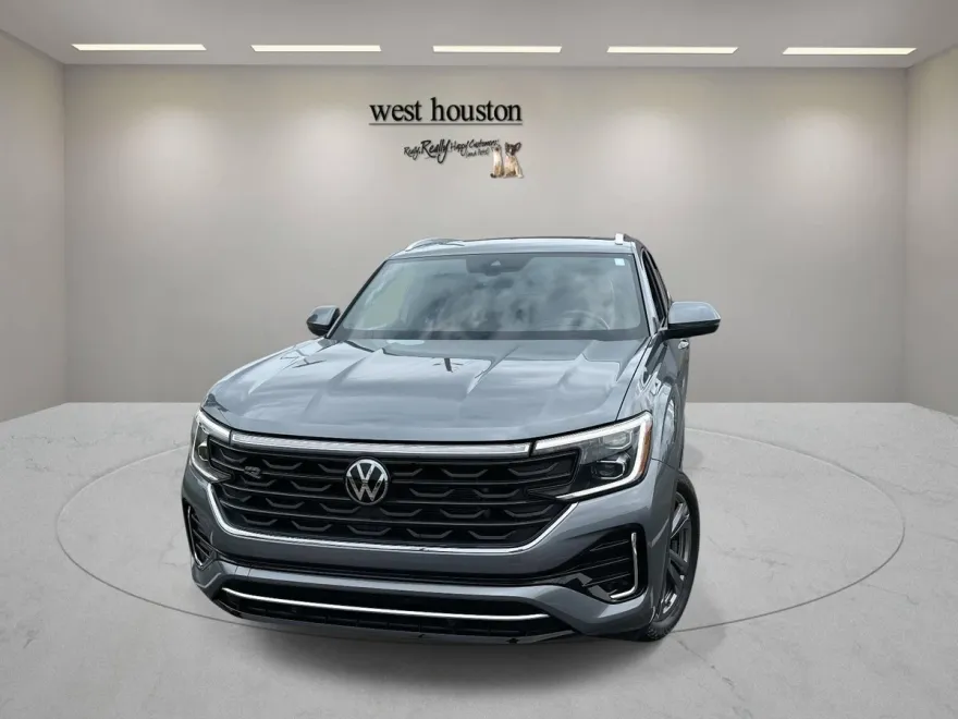 2024 Volkswagen Atlas Cross Sport SEL R-Line photo 1