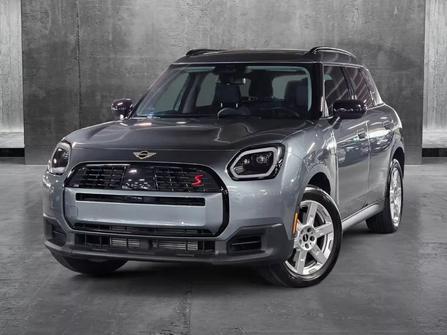 2025 Mini Countryman S photo 1