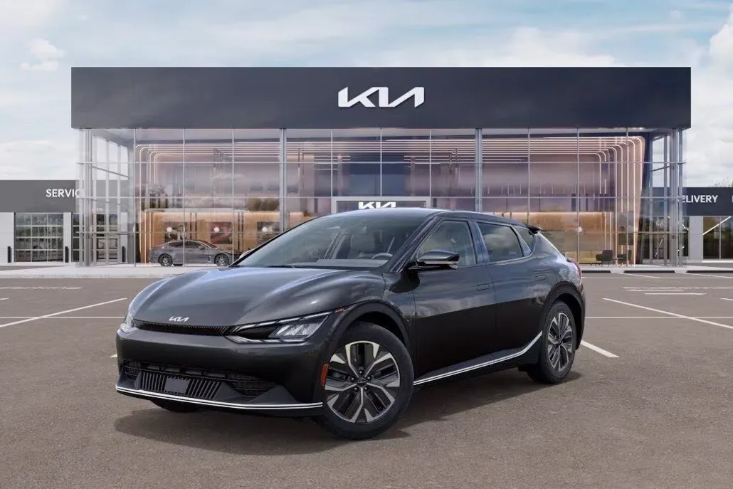 2024 Kia EV6 Light photo 1