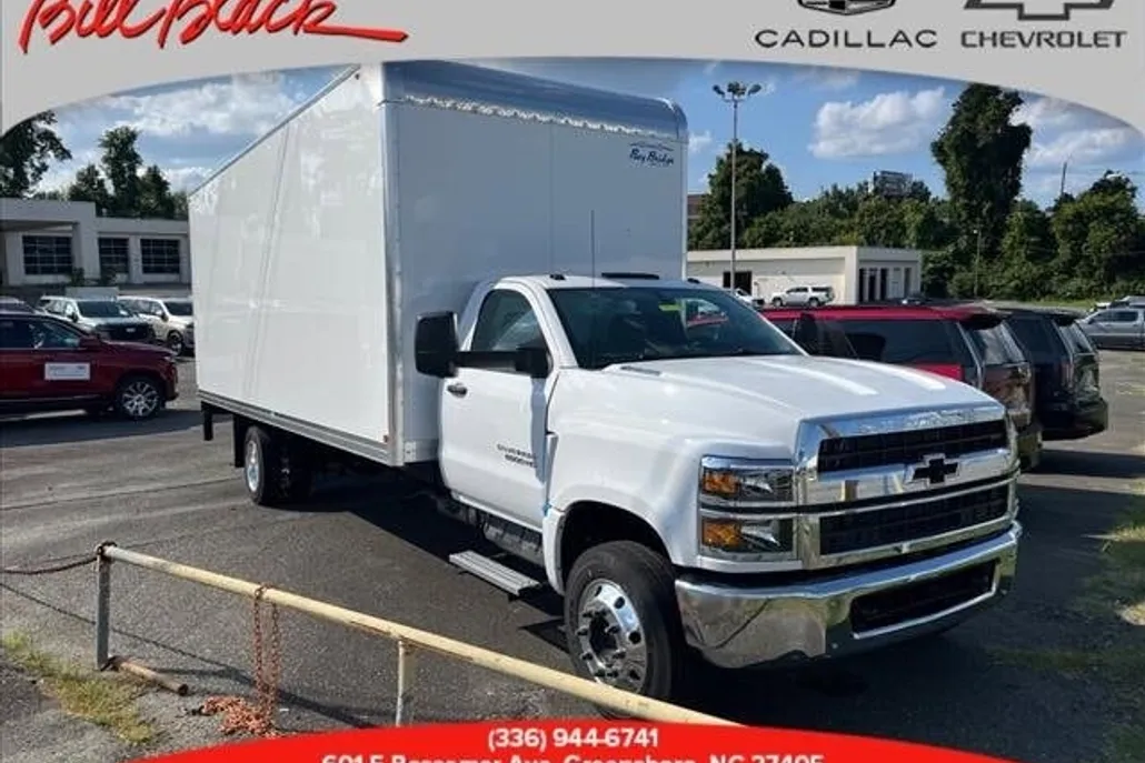 2024 Chevrolet Silverado 6500HD Work Truck photo 1
