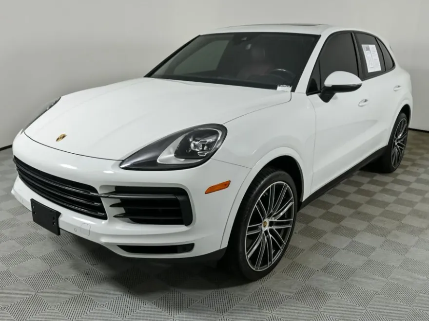 2019 Porsche Cayenne S photo 1