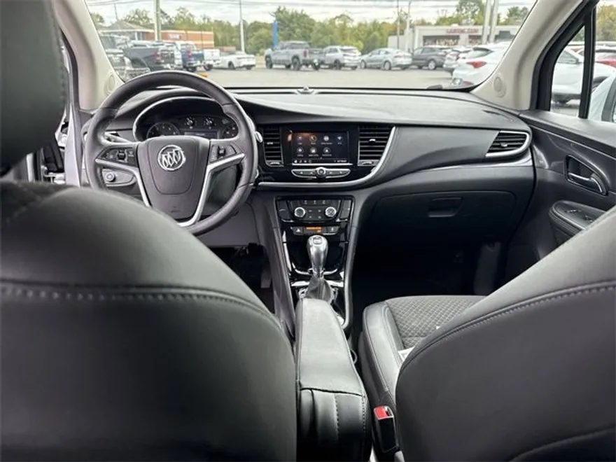 2022 Buick Encore Preferred photo 1