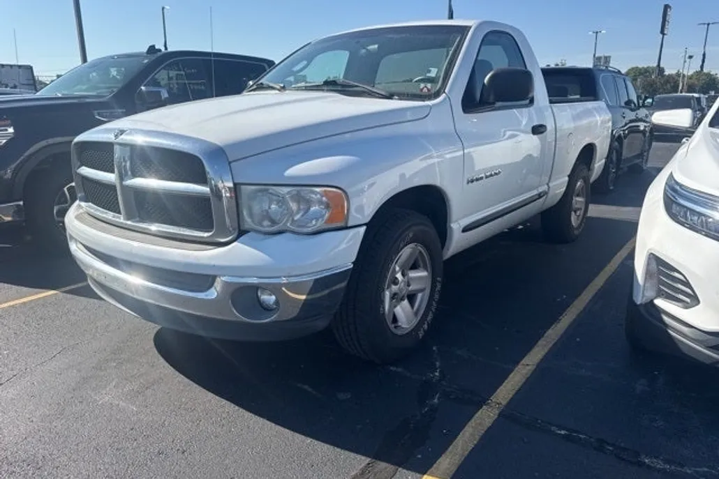 2003 Dodge Ram SLT photo 1