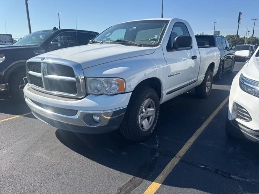 2003 Dodge Ram SLT photo 1