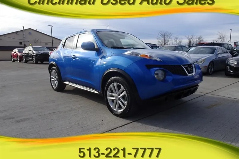 2011 Nissan Juke SL photo 1