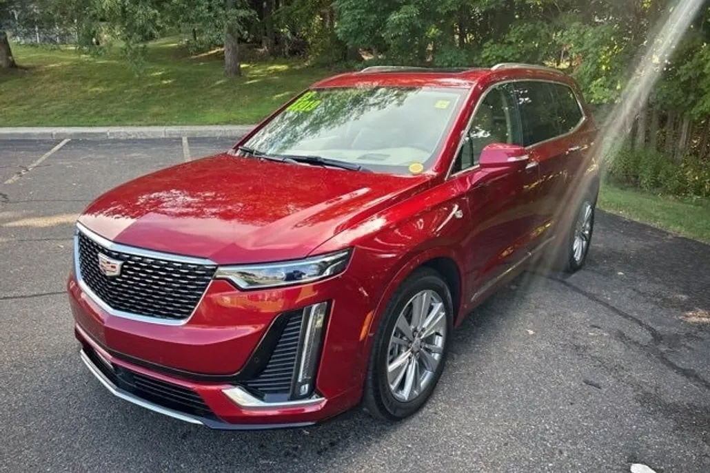 2023 Cadillac XT6 Premium Luxury photo 1