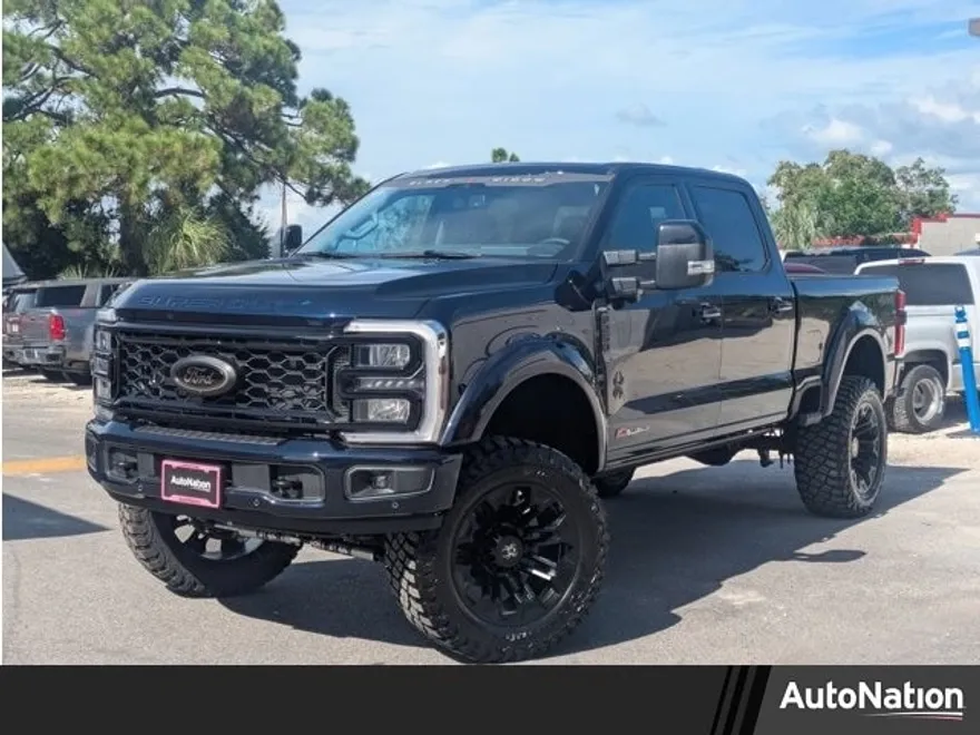 2025 Ford F-250 Lariat photo 1
