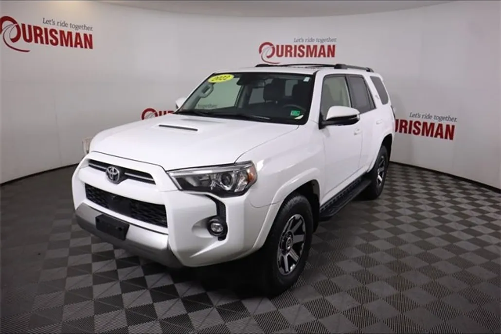 2022 Toyota 4Runner TRD Off-Road Premium photo 1