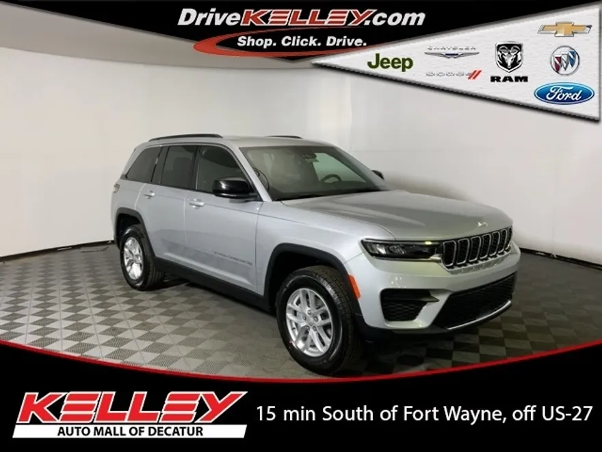 2025 Jeep Grand Cherokee Laredo Altitude photo 1