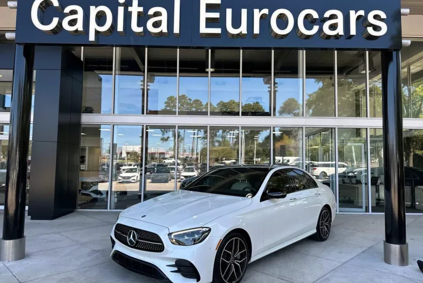 2022 Mercedes Benz E 350 photo 1