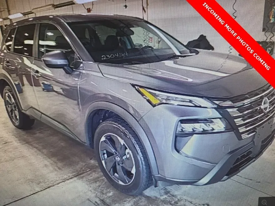 2024 Nissan Rogue SV photo 1