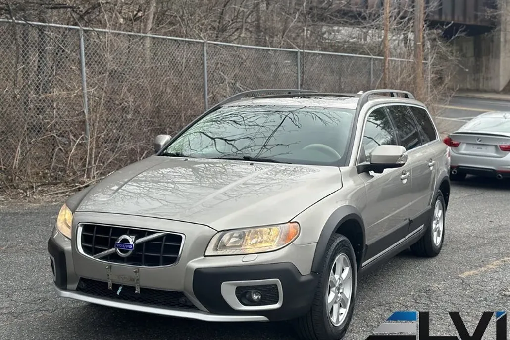 2011 Volvo XC70 3.2 photo 1