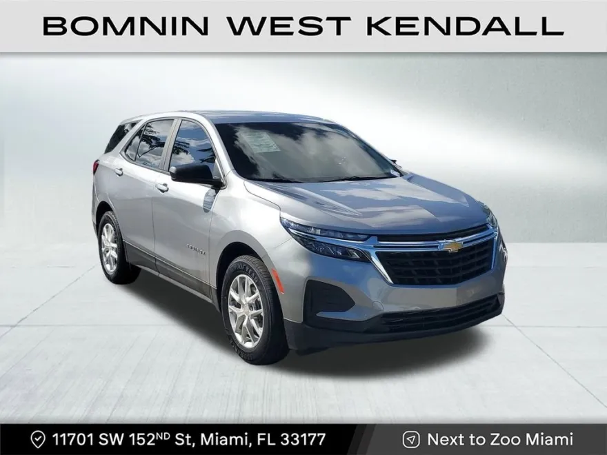 2023 Chevrolet Equinox LS photo 1