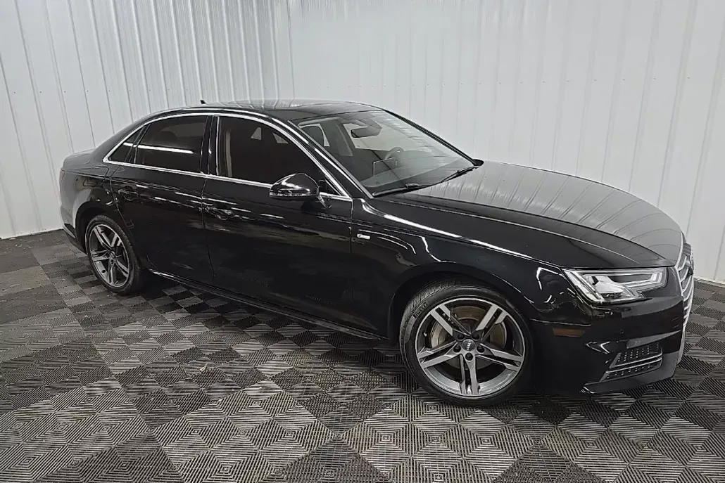 2018 Audi A4 2.0T Premium Plus Quattro photo 1