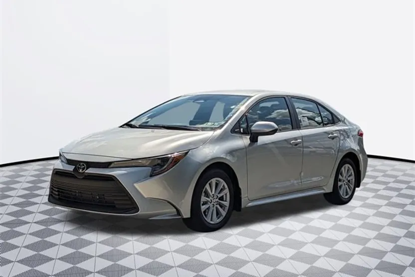 2025 Toyota Corolla LE photo 1