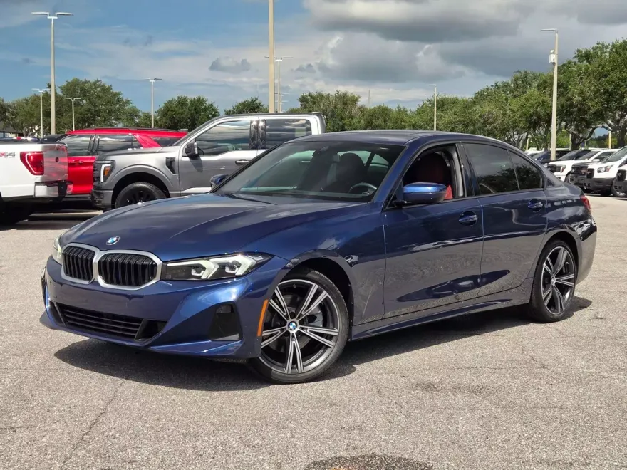 2023 Bmw 330i Sedan photo 1