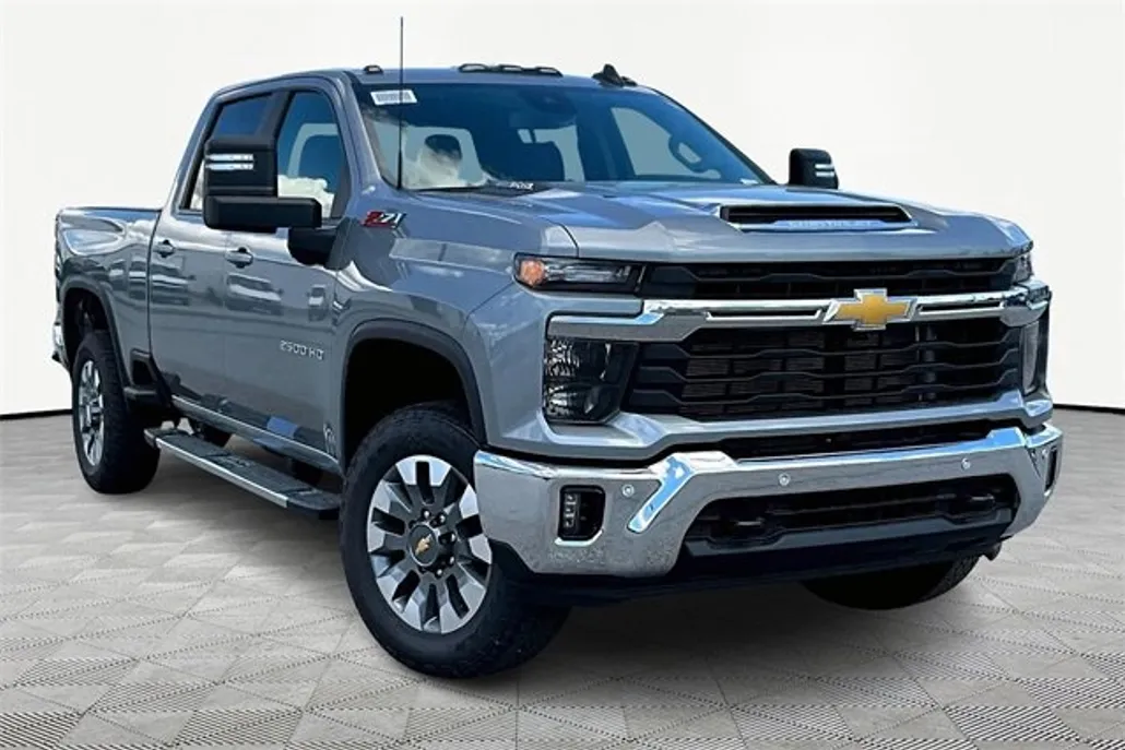 2025 Chevrolet Silverado 2500HD LT photo 1