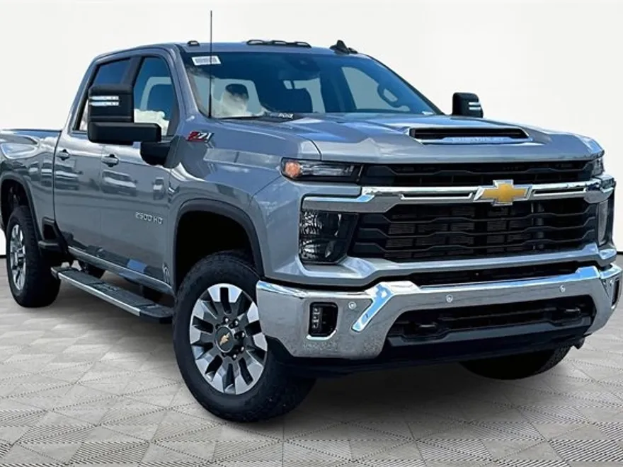 2025 Chevrolet Silverado 2500HD LT photo 1