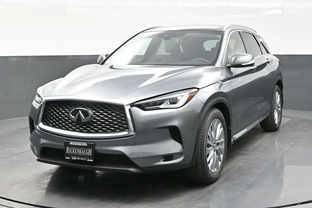 2025 Infiniti QX50 Luxe photo 1