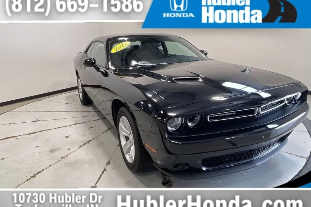 2022 Dodge Challenger GT photo 1