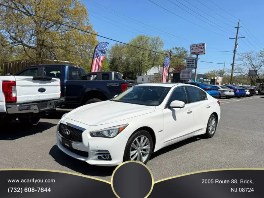 2014 Infiniti Q50 Hybrid Premium photo 1