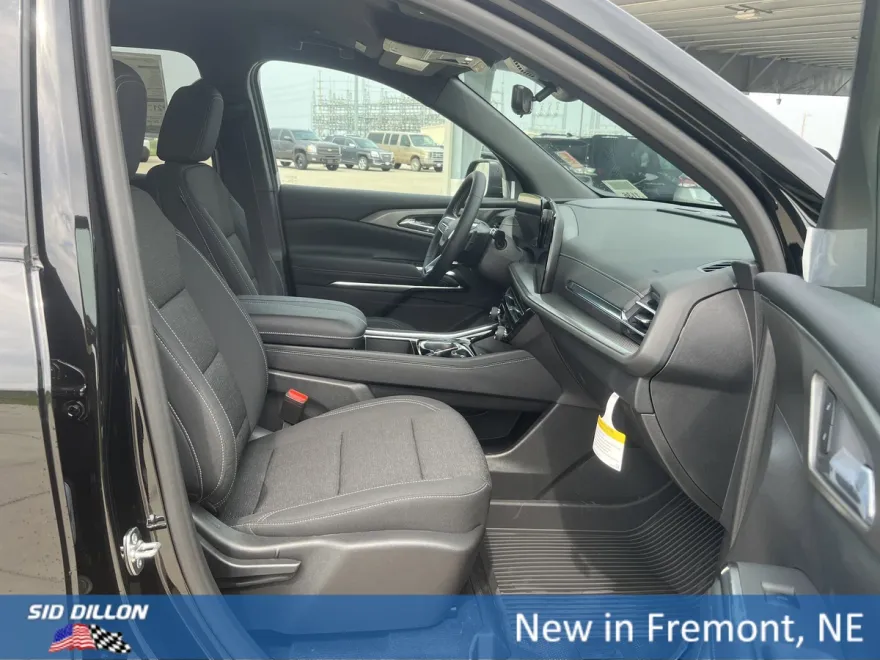 2026 Chevrolet Traverse photo 1