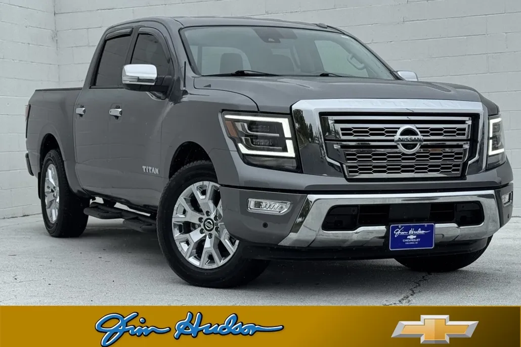 2021 Nissan Titan SL photo 1