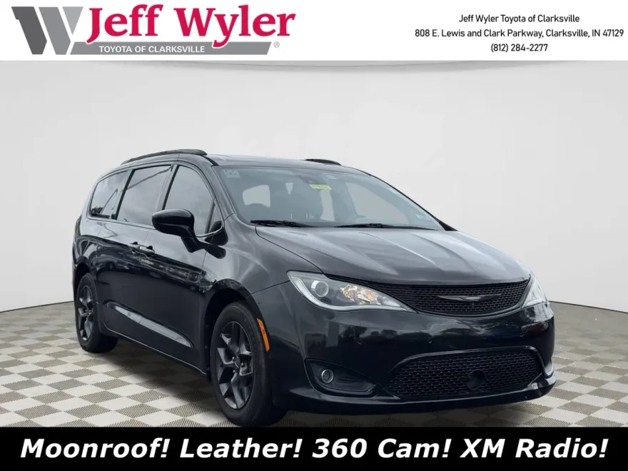 2019 Chrysler Pacifica Touring Plus photo 1