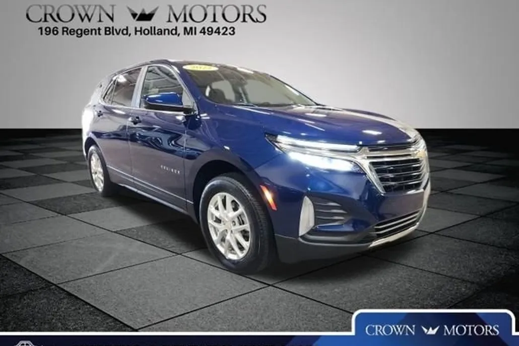 2022 Chevrolet Equinox LT photo 1