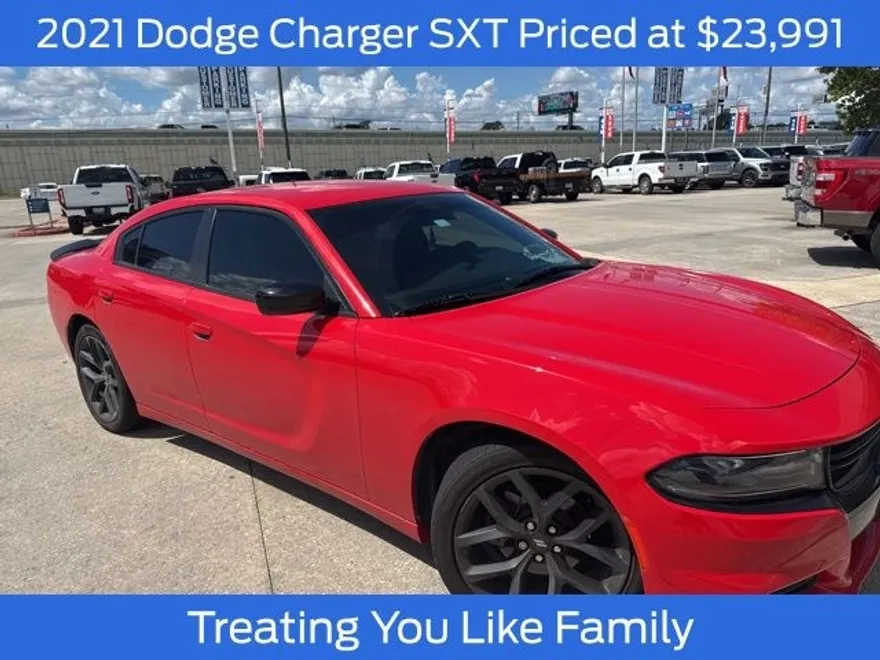 2021 Dodge Charger SXT photo 1