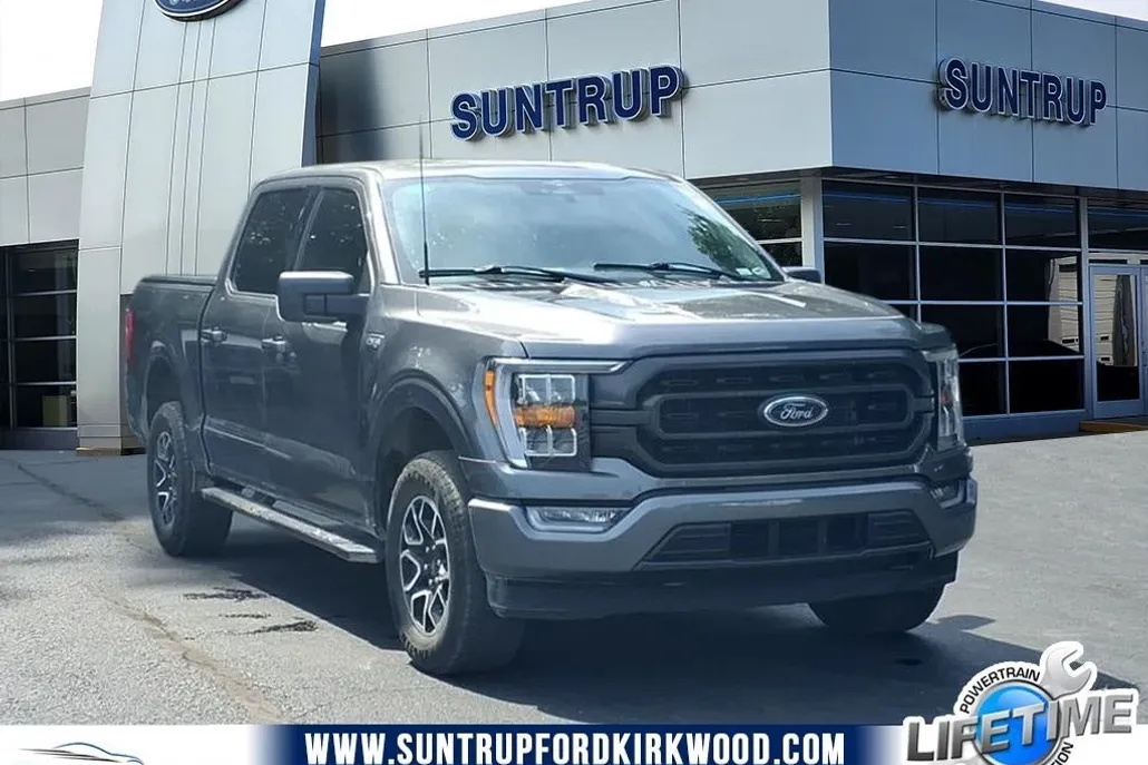 2023 Ford F-150 XLT photo 1