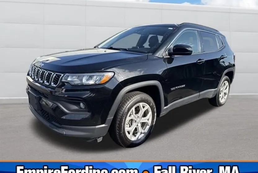 2024 Jeep Compass Latitude photo 1