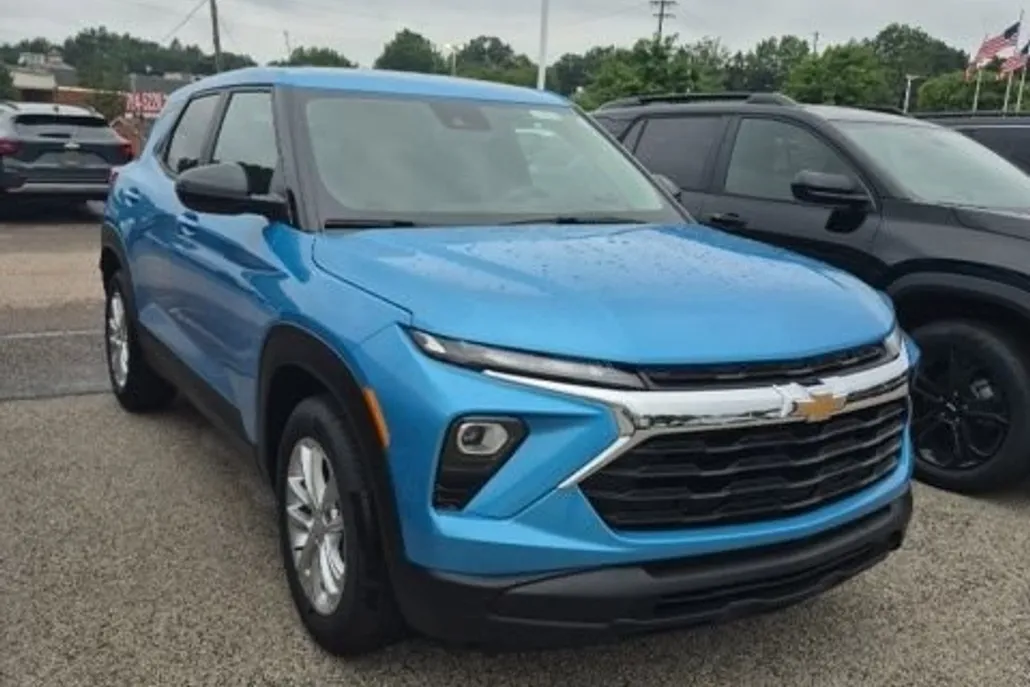 2026 Chevrolet Trailblazer LS photo 1