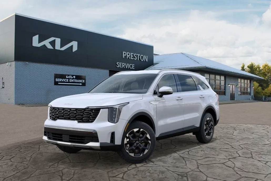 2025 Kia Sorento S photo 1