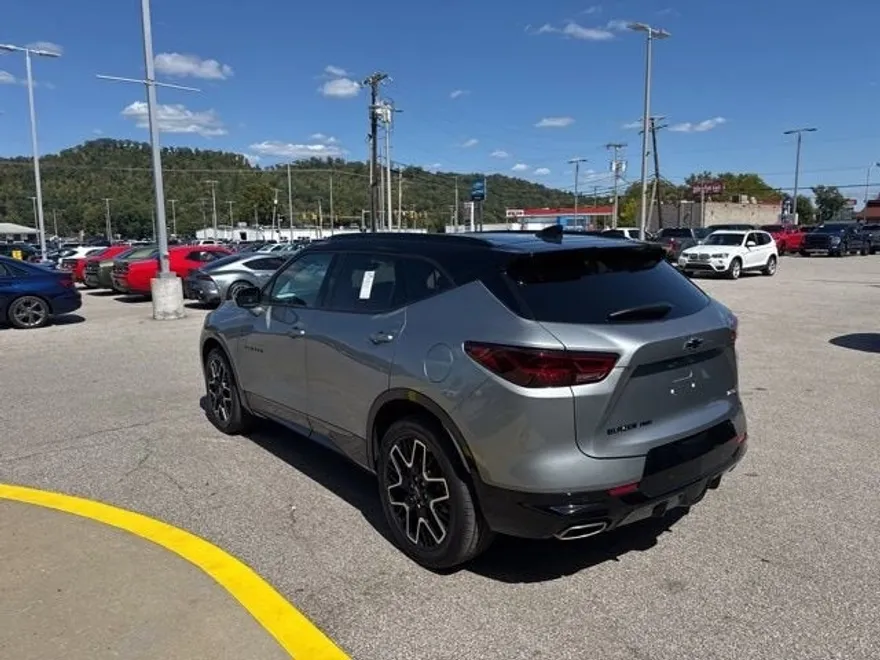 2023 Chevrolet Blazer RS photo 1