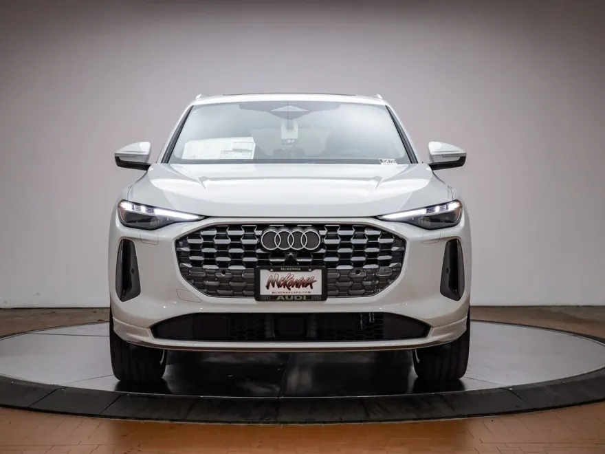 2025 Audi Q5 2.0T Premium Plus photo 1
