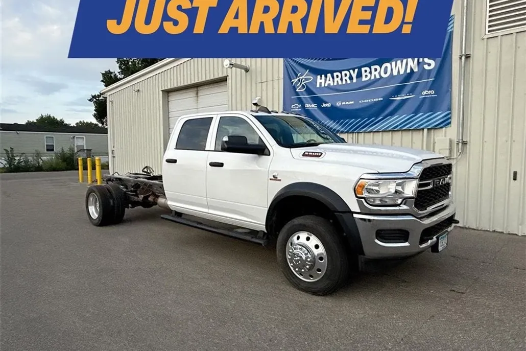 2022 Ram 5500 Tradesman photo 1