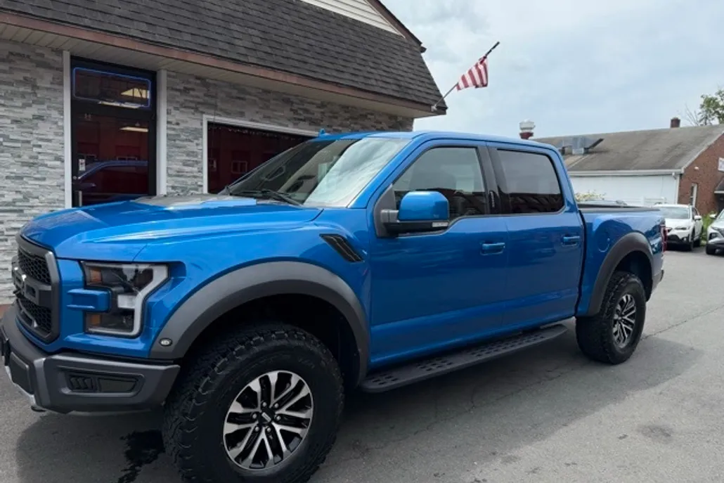 2020 Ford F-150 Raptor photo 1
