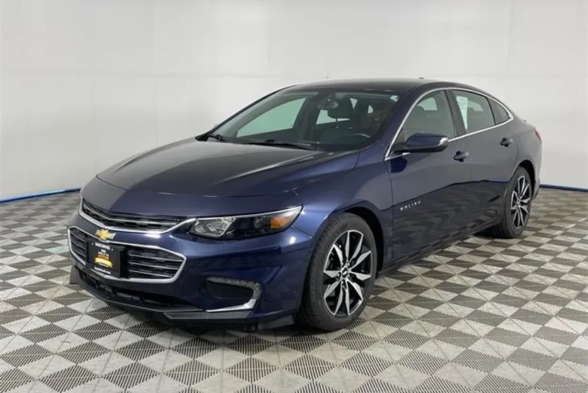 2018 Chevrolet Malibu 1LT photo 1