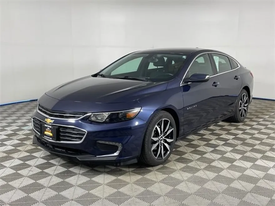 2018 Chevrolet Malibu 1LT photo 1